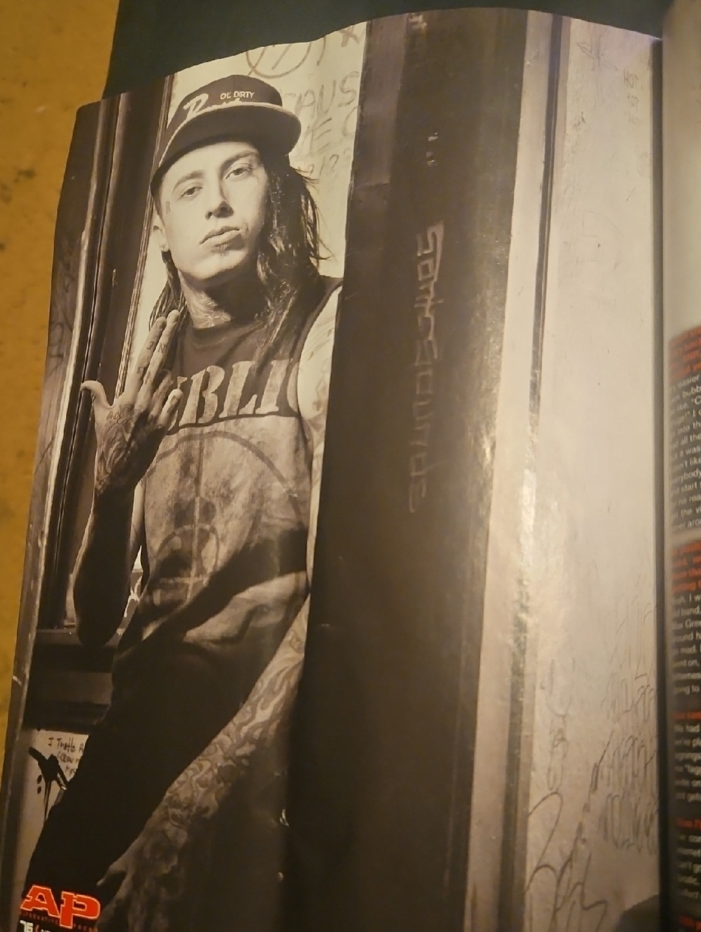 AP Ronnie Radke Cover Magazine and Multiple Band Posters #294 January 2013 - Picture 5 of 6